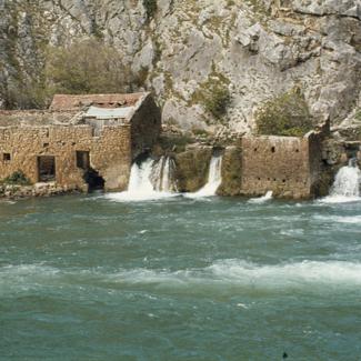 Srušeni mlinovi uz desnu obalu