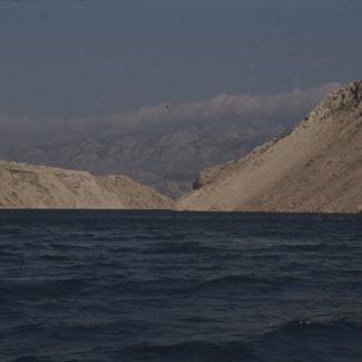 Masleničko ždrilo prema izlazu u Podvelebitski kanal