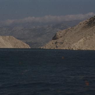 Izlaz iz Masleničkog ždrila u Podvelebitski kanal