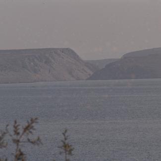 Sa ceste iz Rijeke prema Zadru pogled na ulaz u Masleničko ždrilo