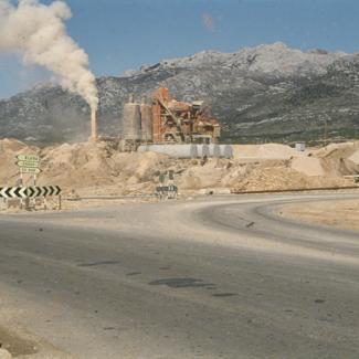 Mlin za kamen pored raskrižja za Alan