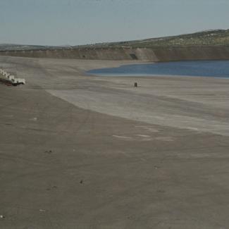 Zapadna taložnica pogled od jugoistočnog ugla; lijevo kolektor