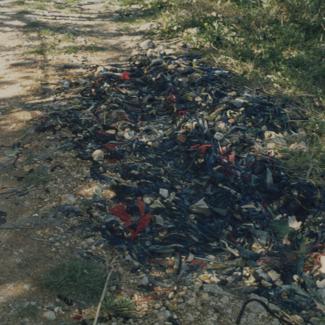 Na putu uz zid tvornice 