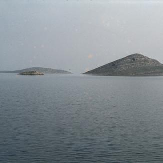 Ispusni kanal ispred tvornice 