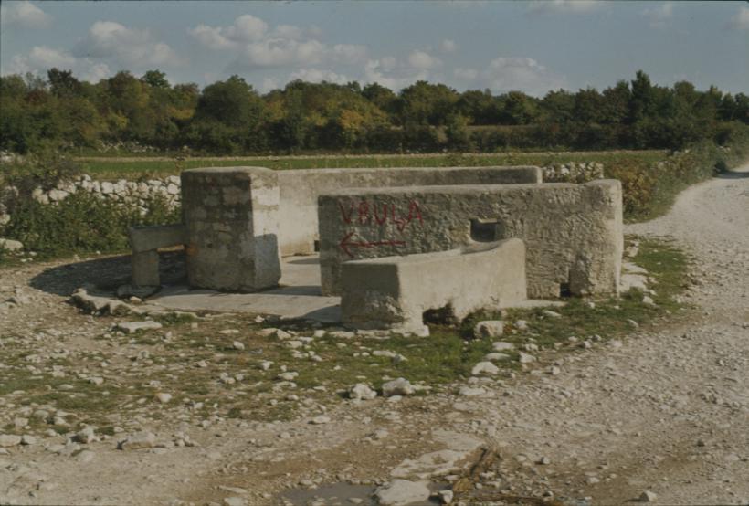 Lupoglavac - bunar- kruna