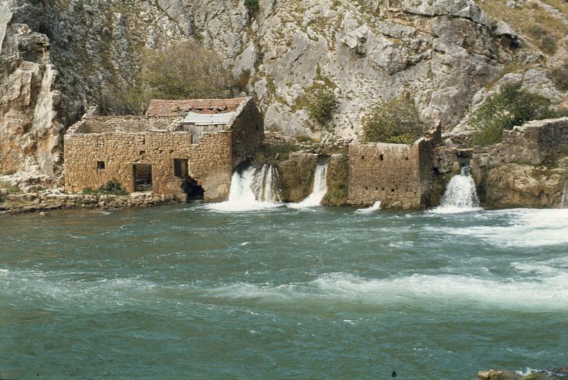 Srušeni mlinovi uz desnu obalu