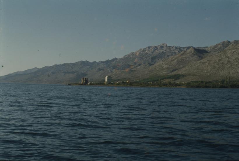 Pogled na Starigrad s mora