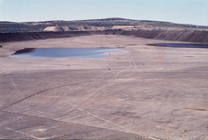 Pogled sa sjevernog ruba zapadnog bazena i izmjena pejzaža južno