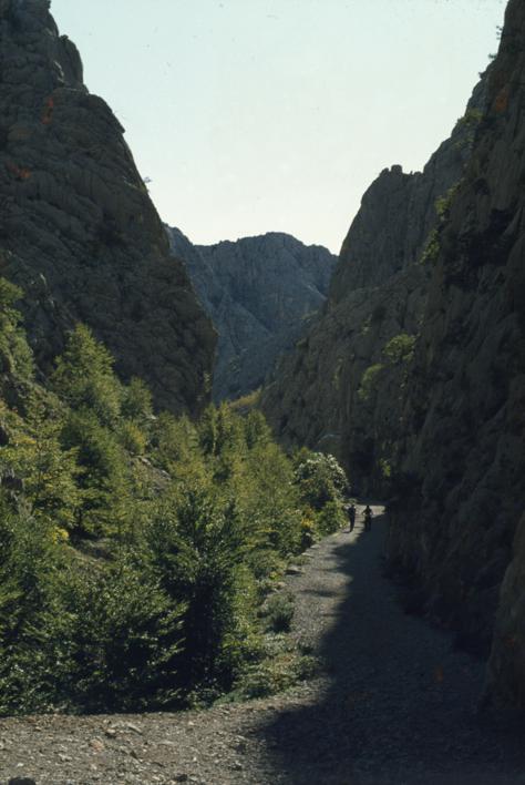 Kroz proboj Velike Paklenice