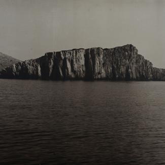 Klifovi - otok Mrtovnjak