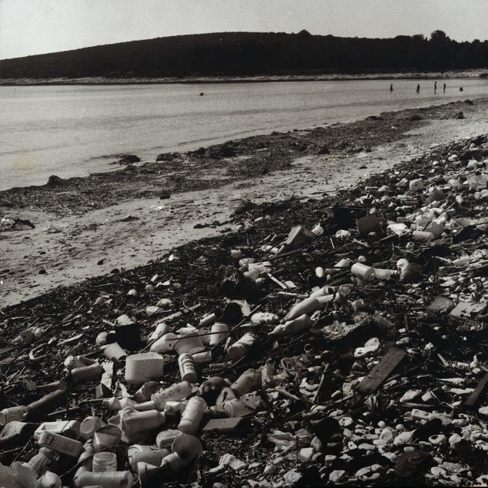 Saharun - zagađenje plastikom i mazutom