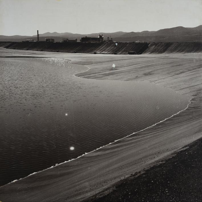 Mali asfaltirani bazen