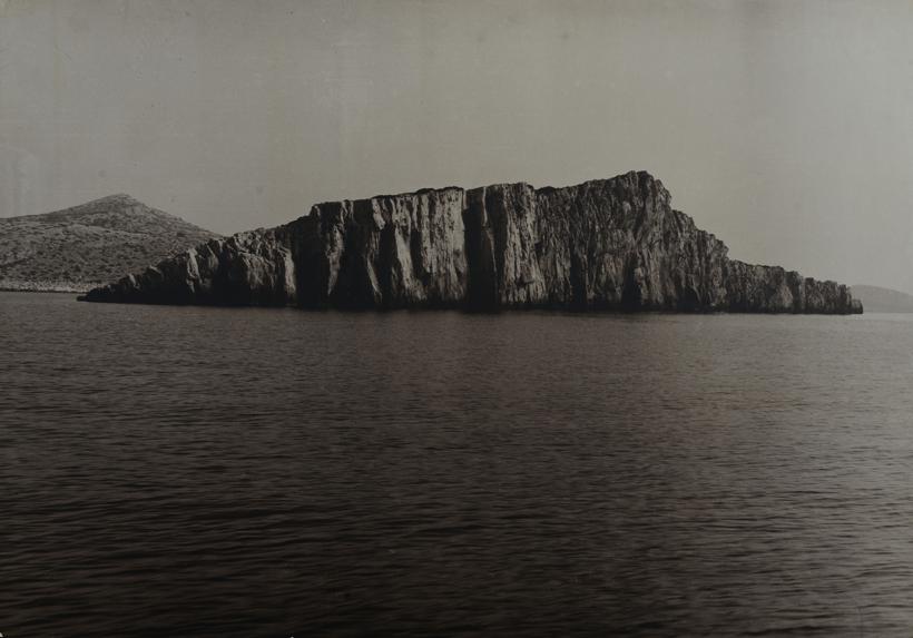 Klifovi - otok Mrtovnjak