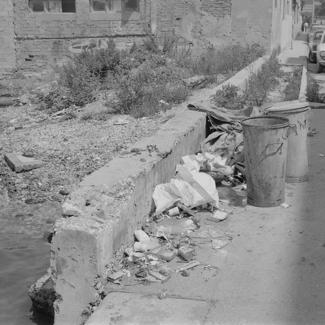 Otpaci u kantama, nekadašnja Koruška ulica