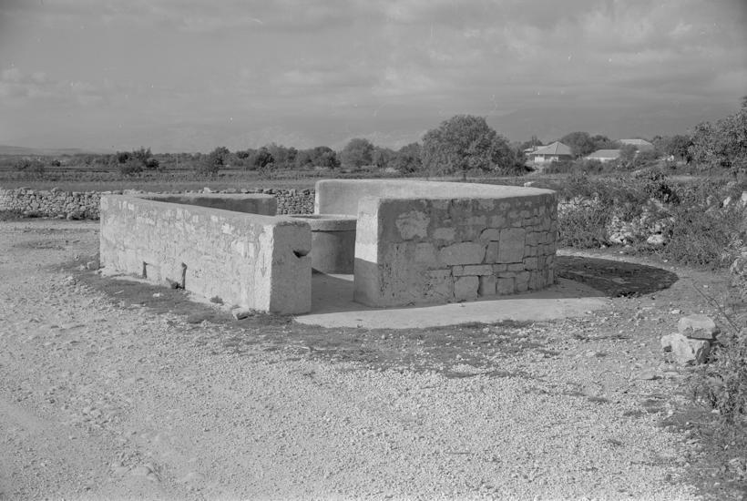 Pećarevac; s istočne strane