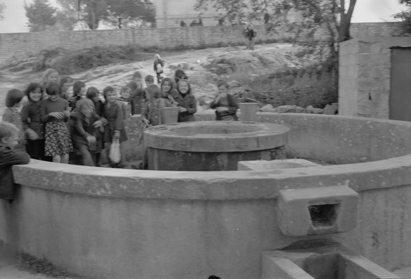 Janjevac; pored škole