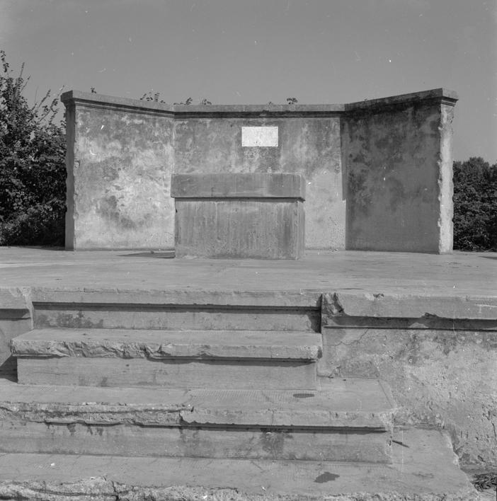 Higijenski zavod; iza škole