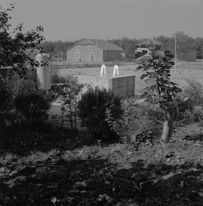 Surići; u privatnom vlasništvu; prvi uz cestu